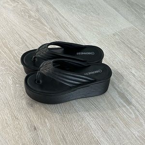 Platform Black Flipflops